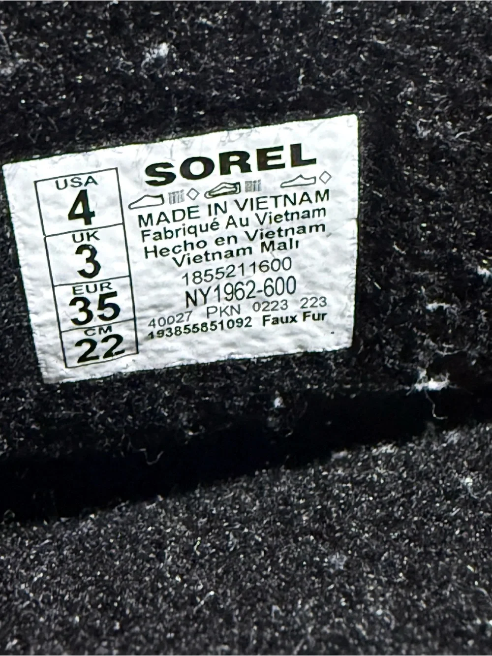Sorel plush black